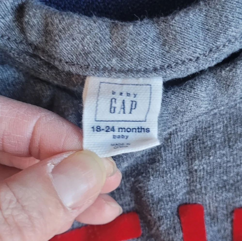 Baby GAP Size 18-24M Grey Long Sleeve Sweatshirt